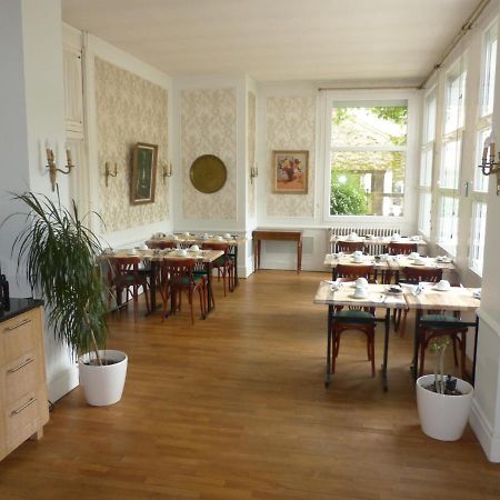 Hotel Des Thermes Bourbon-lʼArchambault Esterno foto