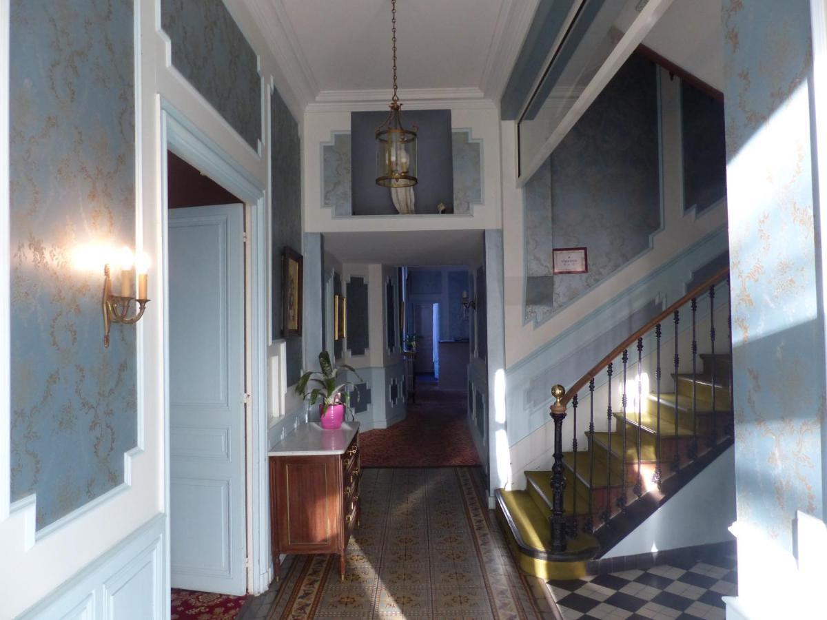 Hotel Des Thermes Bourbon-lʼArchambault Esterno foto