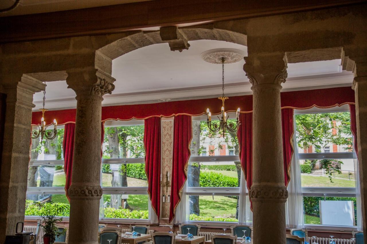 Hotel Des Thermes Bourbon-lʼArchambault Esterno foto